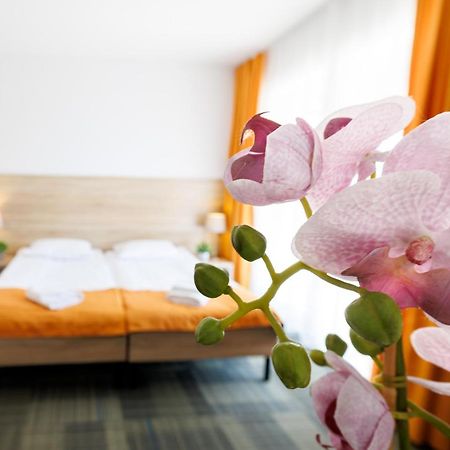 Seo2 Rewal - Apartamenty Z Osobnym Wejsciem, Grzany Basen, Darmowe Sauny, Parking, Grill, Wifi Exterior photo