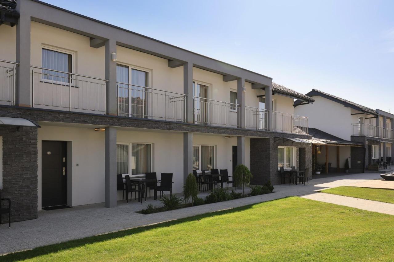 Seo2 Rewal - Apartamenty Z Osobnym Wejsciem, Grzany Basen, Darmowe Sauny, Parking, Grill, Wifi Exterior photo