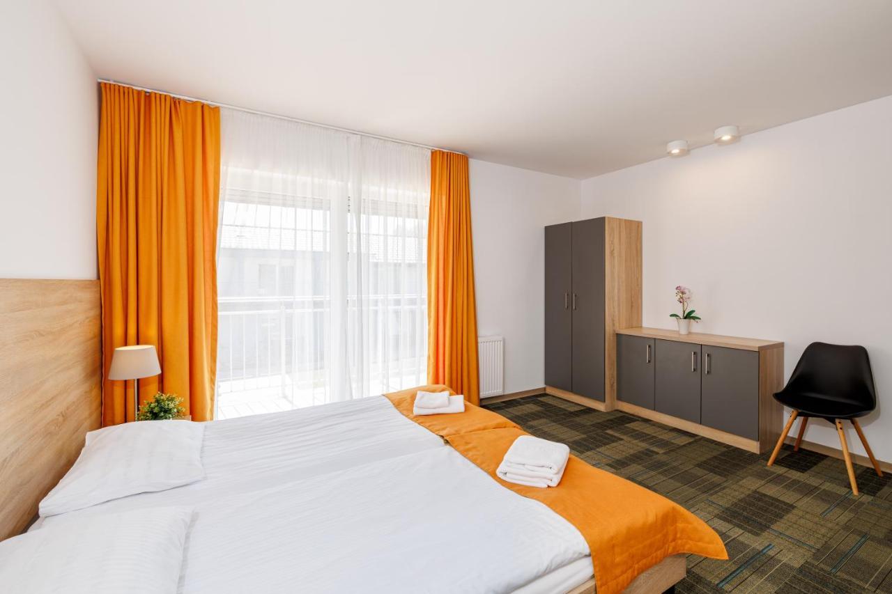 Seo2 Rewal - Apartamenty Z Osobnym Wejsciem, Grzany Basen, Darmowe Sauny, Parking, Grill, Wifi Exterior photo