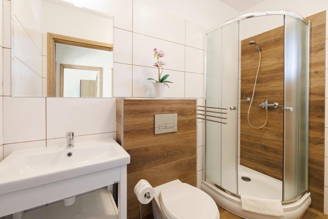 Seo2 Rewal - Apartamenty Z Osobnym Wejsciem, Grzany Basen, Darmowe Sauny, Parking, Grill, Wifi Exterior photo